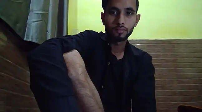 Snapshot of Queen_Couple chatting on 16, 2, 2025 Queen Couple online show from 16, 2, 2025