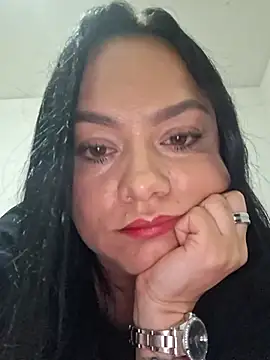 Snapshot of SARAI_523 chatting on 4, 11, 2025 SARAI 523 online show from 4, 11, 2025