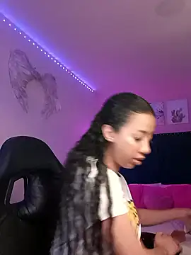 SallyWhitee online show from 9, 1, 2026