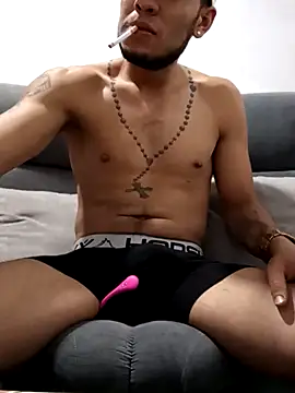 Snapshot of baby-buu chatting on 8, 3, 2025 baby-buu online show from 8, 3, 2025