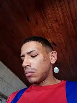 Snapshot of Mineirinho043 chatting on 1, 3, 2025 Mineirinho043 online show from 1, 3, 2025