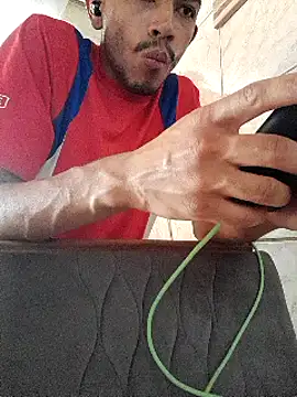 Snapshot of Mineirinho043 chatting on 14, 3, 2025 Mineirinho043 online show from 14, 3, 2025