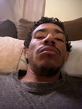 Snapshot of Mineirinho043 chatting on 10, 9, 2025 Mineirinho043 online show from 10, 9, 2025