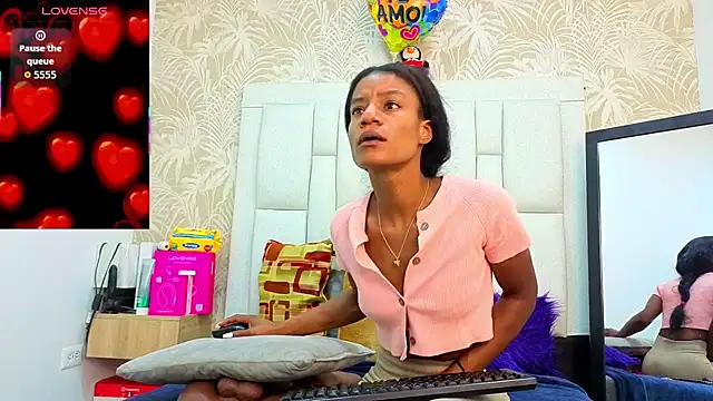 dafnnelewis online show from 11, 4, 2026