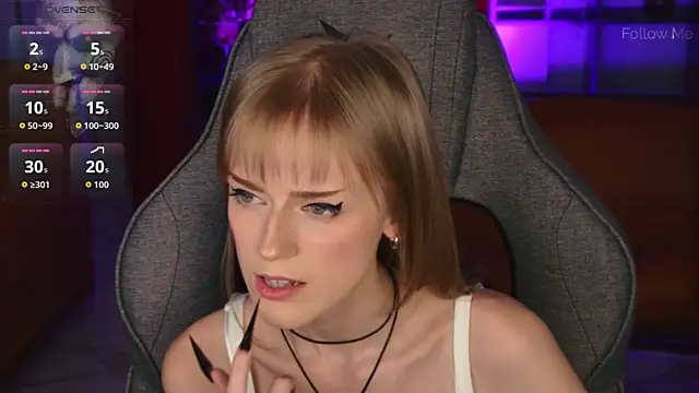 KiraMontoya online show from 18, 4, 2026