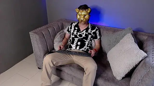 Snapshot of Golden-Boyy chatting on 10, 2, 2025 Golden-Boyy online show from 10, 2, 2025