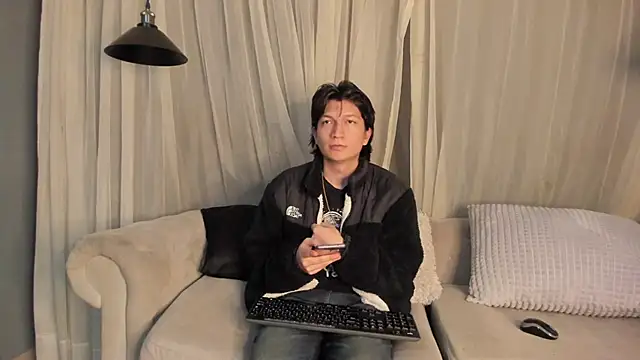 Snapshot of Golden-Boyy chatting on 18, 3, 2025 Golden-Boyy online show from 18, 3, 2025
