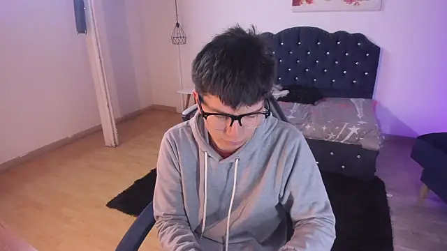Snapshot of Golden-Boyy chatting on 17, 9, 2025 Golden-Boyy online show from 17, 9, 2025