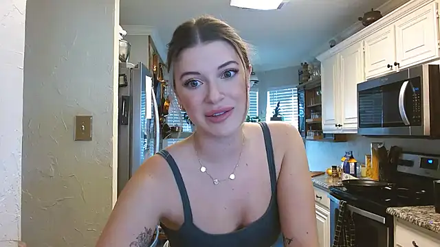 Snapshot of rileydepp chatting on 25, 2, 2025 rileydepp online show from 25, 2, 2025