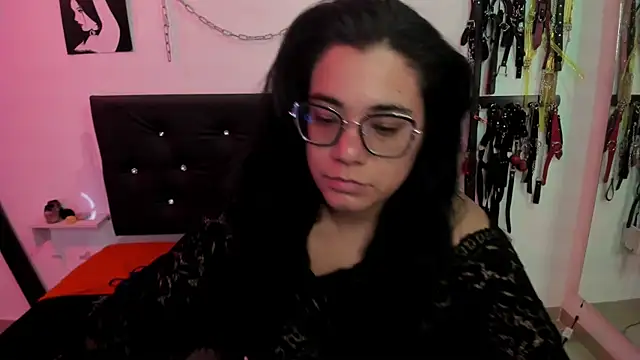 Julieta Carden  online show from 15, 4, 2026