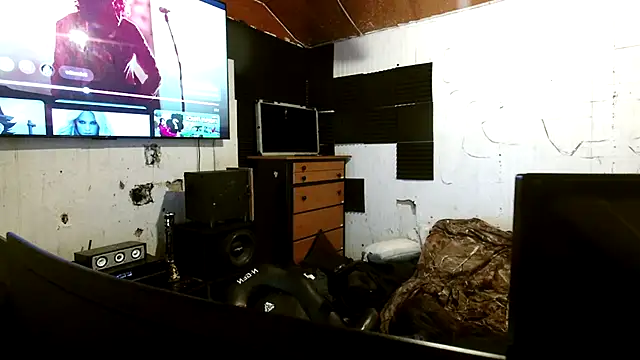 Snapshot of nuttyking2022 chatting on 3, 11, 2025 nuttyking2022 online show from 3, 11, 2025