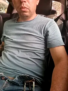 Snapshot of reyarturs13 chatting on 6, 2, 2025 reyarturs13 online show from 6, 2, 2025