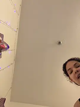 Snapshot of tastylolaaa chatting on 18, 10, 2025 tastylolaaa online show from 18, 10, 2025