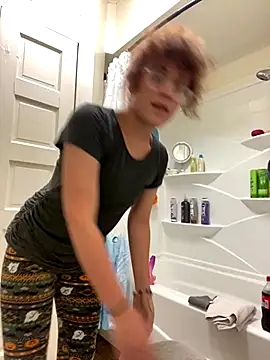 Snapshot of grassXass420 chatting on 26, 10, 2025 grassXass420 online show from 26, 10, 2025