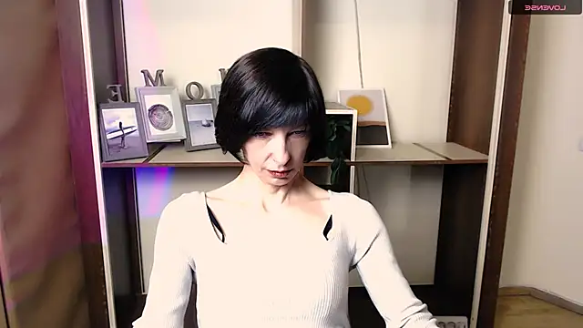  AngeliaFlow  online show from 1, 11, 2025