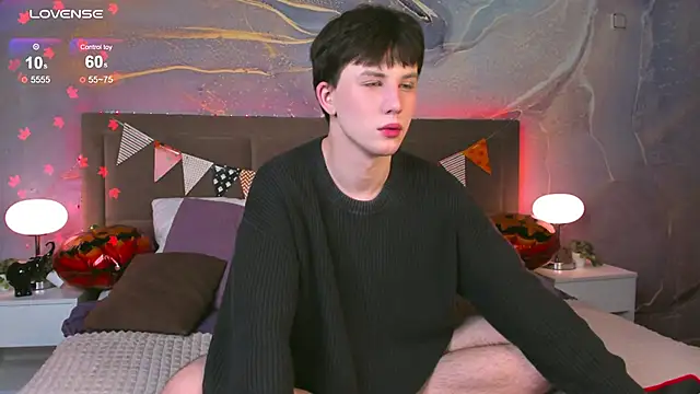 AdrianoAubert online show from 24, 10, 2025