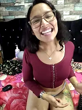 Snapshot of isabella_beauty_01 chatting on 24, 2, 2025 isabella beauty 01 online show from 24, 2, 2025