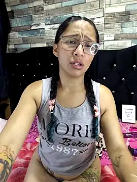 Snapshot of isabella_beauty_01 chatting on 6, 3, 2025 isabella beauty 01 online show from 6, 3, 2025