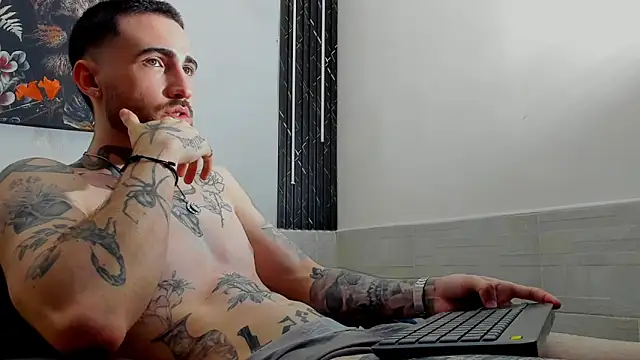 Luke davis01 online show from 24, 2, 2025