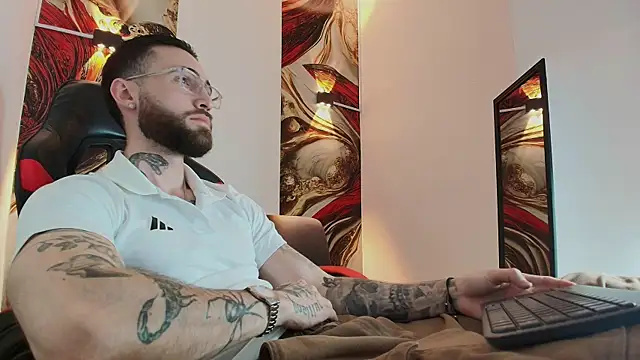 Luke davis01 online show from 5, 11, 2025