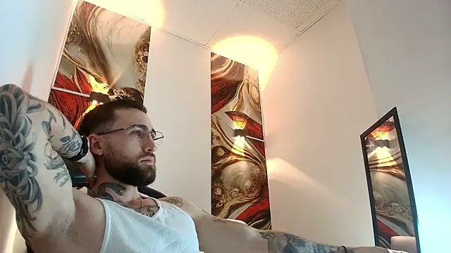 Luke davis01 online show from 25, 3, 2026