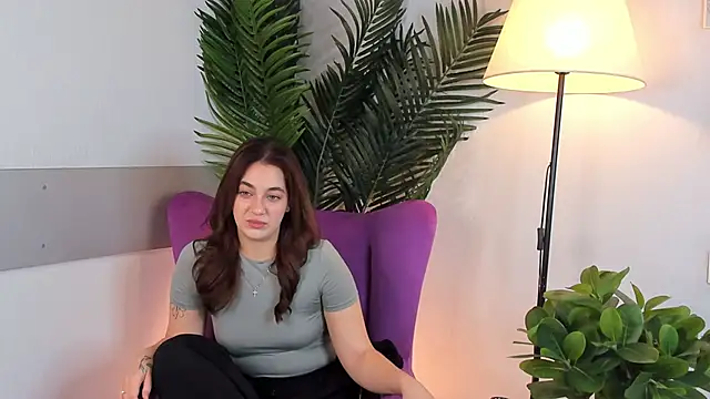 Snapshot of PortiaBellew chatting on 5, 2, 2025 PortiaBellew online show from 5, 2, 2025