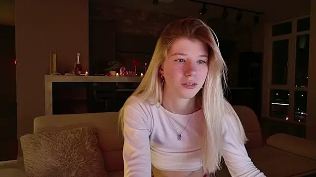 Bella amory online show from 24, 2, 2025