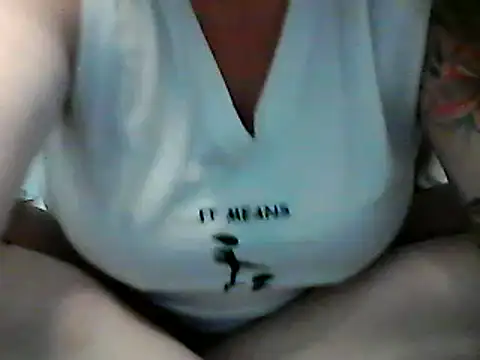 Snapshot of SashaSC3 chatting on 11, 2, 2025 SashaSC3 online show from 11, 2, 2025