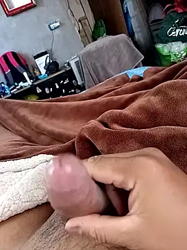 Snapshot of xxx_dogg chatting on 19, 10, 2025 xxx dogg online show from 19, 10, 2025