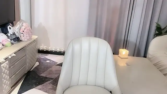 Moonccoi online show from 24, 11, 2025