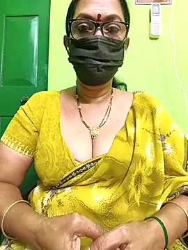 Snapshot of niiveditha chatting on 26, 2, 2025 niiveditha online show from 26, 2, 2025