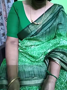 Snapshot of niiveditha chatting on 12, 3, 2025 niiveditha online show from 12, 3, 2025