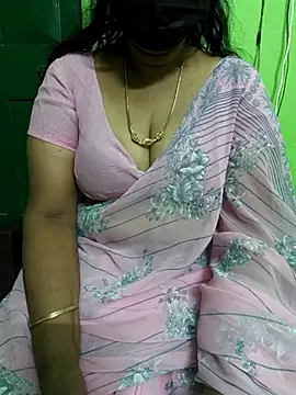 Snapshot of niiveditha chatting on 20, 3, 2025 niiveditha online show from 20, 3, 2025