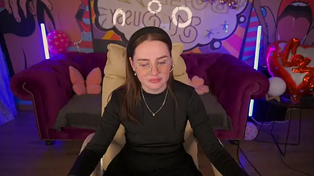 Snapshot of DivineJass chatting on 3, 3, 2025 DivineJass online show from 3, 3, 2025