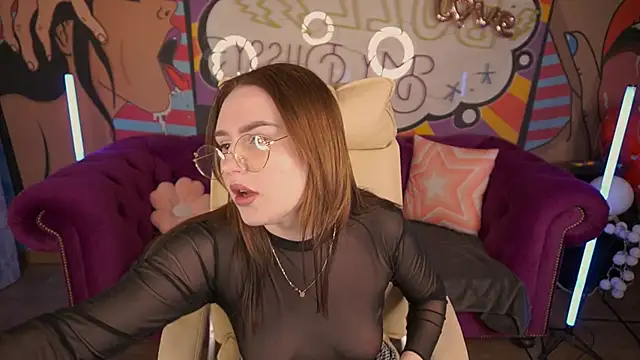 Snapshot of DivineJass chatting on 7, 3, 2025 DivineJass online show from 7, 3, 2025