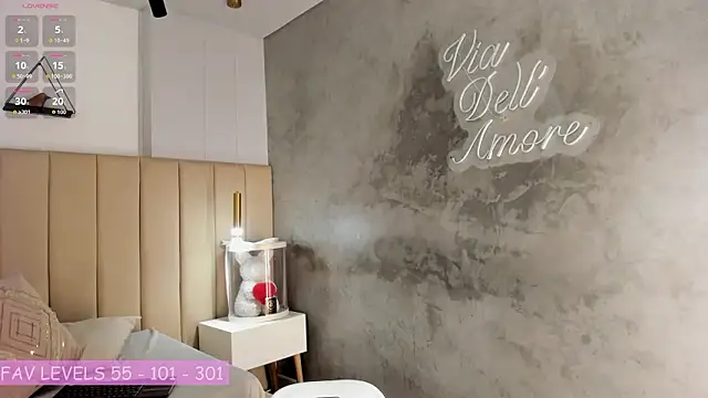 Zoee monroe online show from 4, 2, 2026