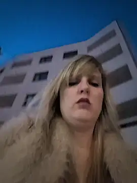 Sexybiene969 online show from 19, 3, 2026