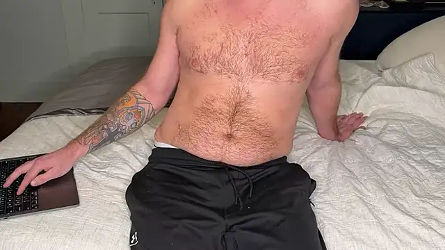 Snapshot of bottombearishguy chatting on 10, 2, 2025 bottombearishguy online show from 10, 2, 2025