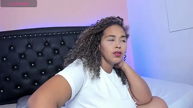 Snapshot of nina_caster chatting on 13, 2, 2025 nina caster online show from 13, 2, 2025