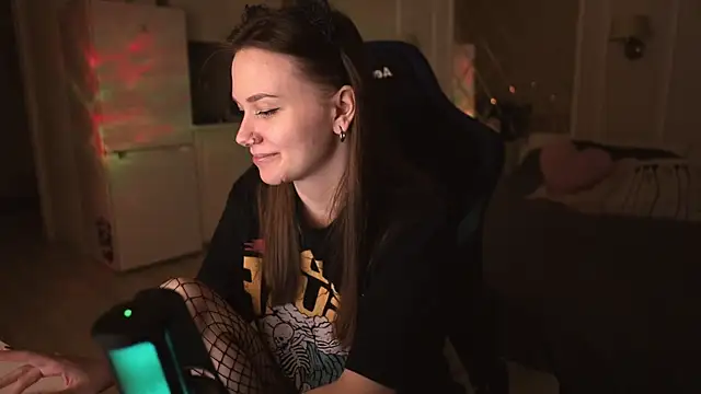 Snapshot of alexa_feels_ chatting on 15, 3, 2025 alexa feels  online show from 15, 3, 2025