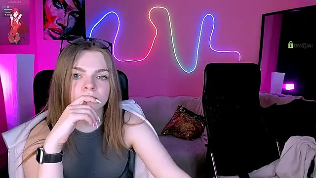 Snapshot of catherine_kitty chatting on 2, 3, 2026 catherine kitty online show from 2, 3, 2026