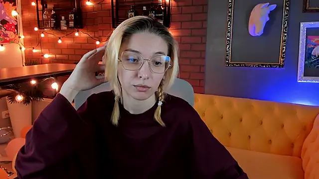 Snapshot of PhilippaAdamas chatting on 26, 9, 2025 PhilippaAdamas online show from 26, 9, 2025