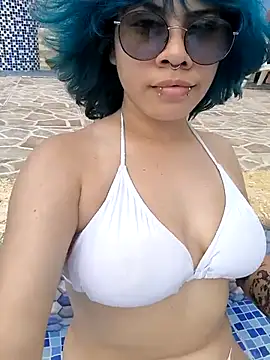 Snapshot of Valery_Nicolle_18 chatting on 21, 9, 2025 Valery Nicolle 18 online show from 21, 9, 2025