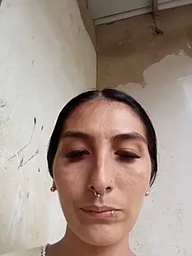 single mother indecent online show from 29, 5, 2026