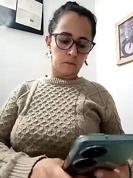 Snapshot of Alanna_11 chatting on 12, 2, 2025 Alanna 11 online show from 12, 2, 2025