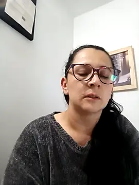 Snapshot of Alanna_11 chatting on 8, 3, 2025 Alanna 11 online show from 8, 3, 2025