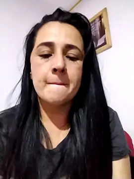 Snapshot of Alanna_11 chatting on 4, 10, 2025 Alanna 11 online show from 4, 10, 2025