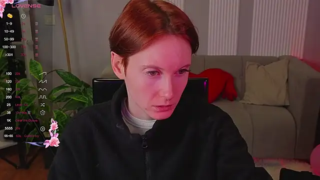 Snapshot of JoYung chatting on 22, 9, 2025 JoYung online show from 22, 9, 2025