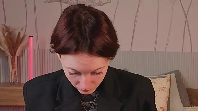 Snapshot of JoYung chatting on 13, 10, 2025 JoYung online show from 13, 10, 2025