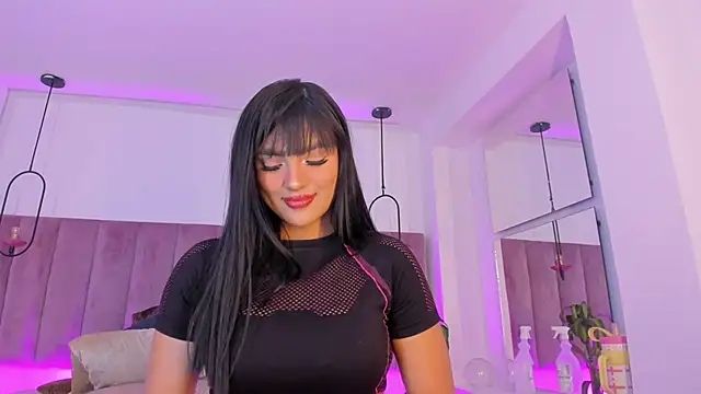 Snapshot of emmiily_z chatting on 16, 5, 2026 emmiily z online show from 16, 5, 2026
